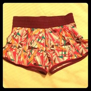 Semi-fitted xs under armour short